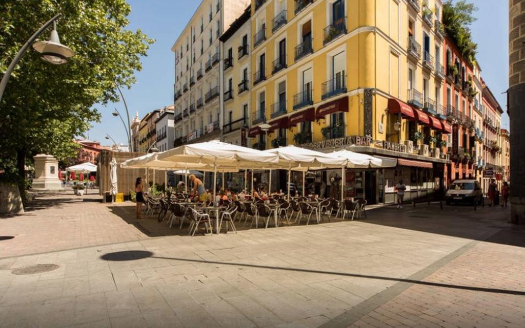 Book In Madrid- Puerta Del Sol Leilighet Eksteriør bilde